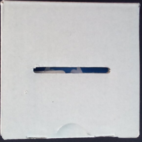 SONY XB100 WIRELESS SPEAKER WITH 16 HRS BATTERY LIFE, WORKS WITH APPLE & ANDROID - Picture 3 of 9